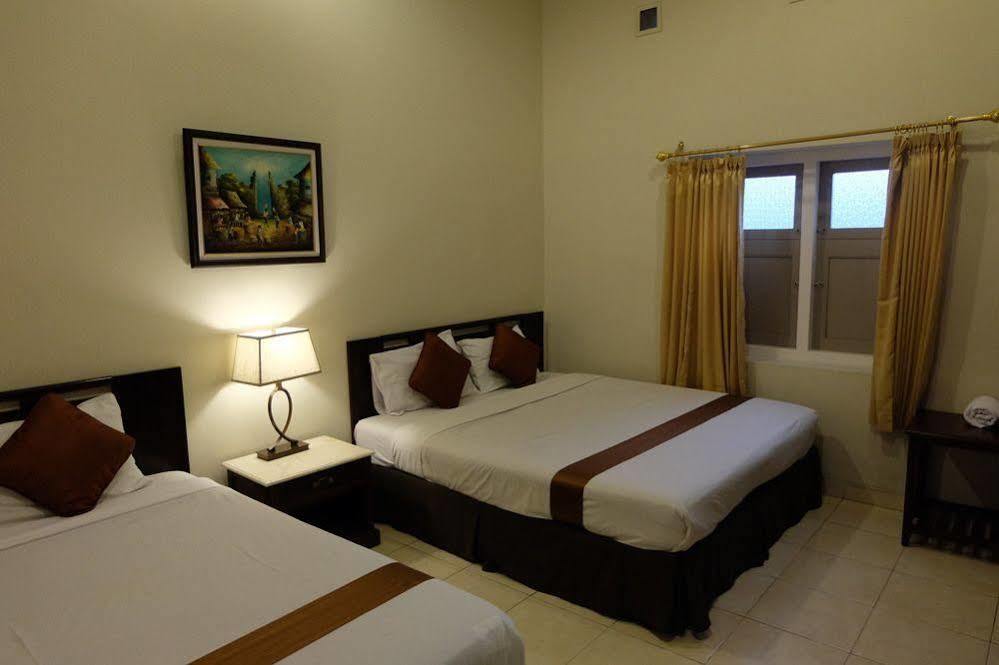 Hotel Indah Palace Tawangmangu Εξωτερικό φωτογραφία